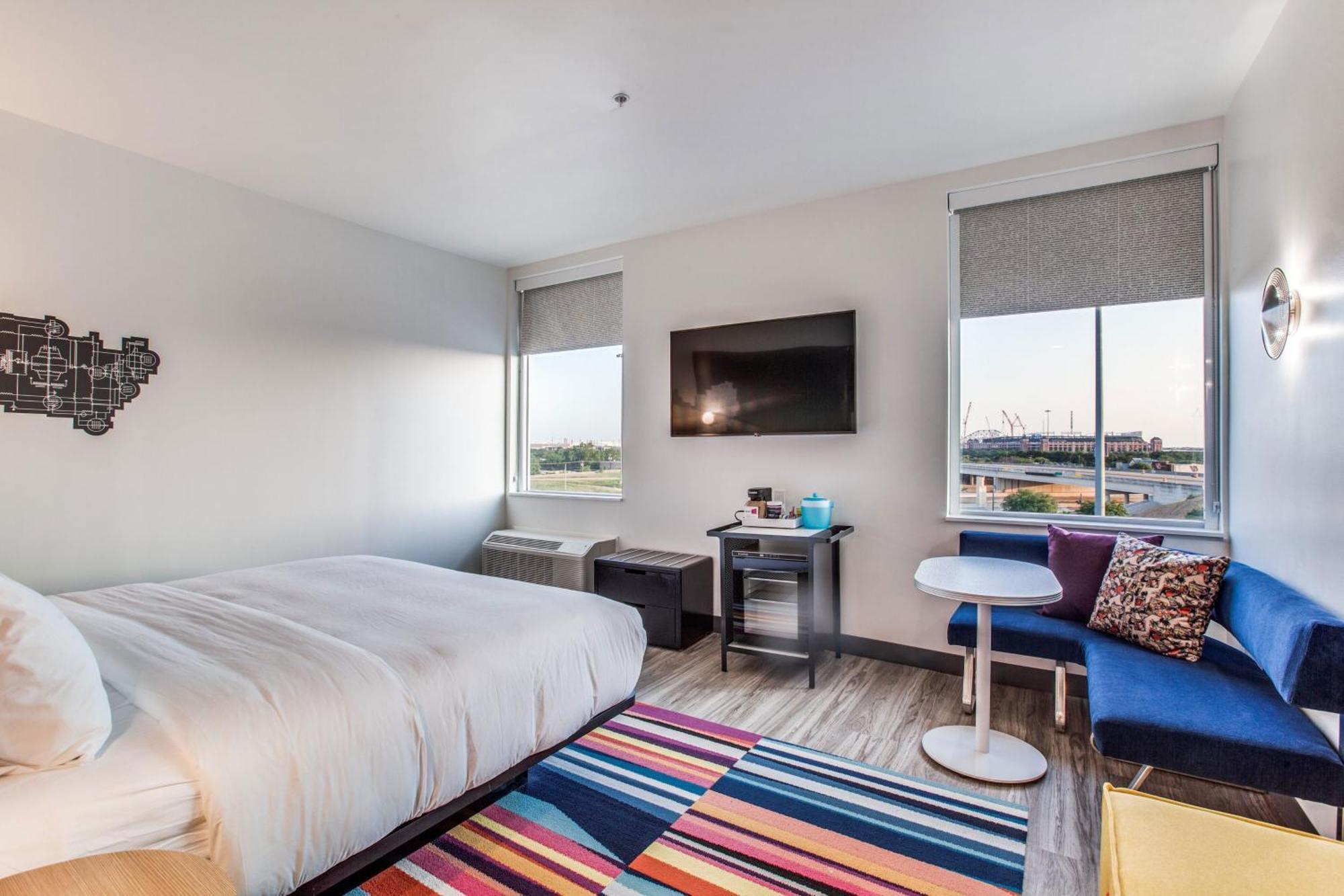 Aloft Dallas Arlington Entertainment District Exterior photo